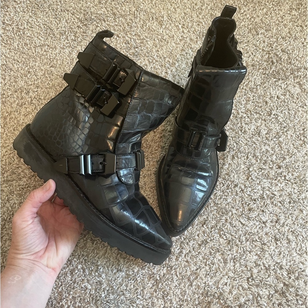 Alexander Wang Frankie leather alligator embossed strappy buckle bootie size 36